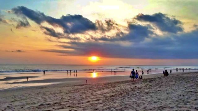 Pesona Tepi Samudra Batu Belig: Surga Tersembunyi di Bali